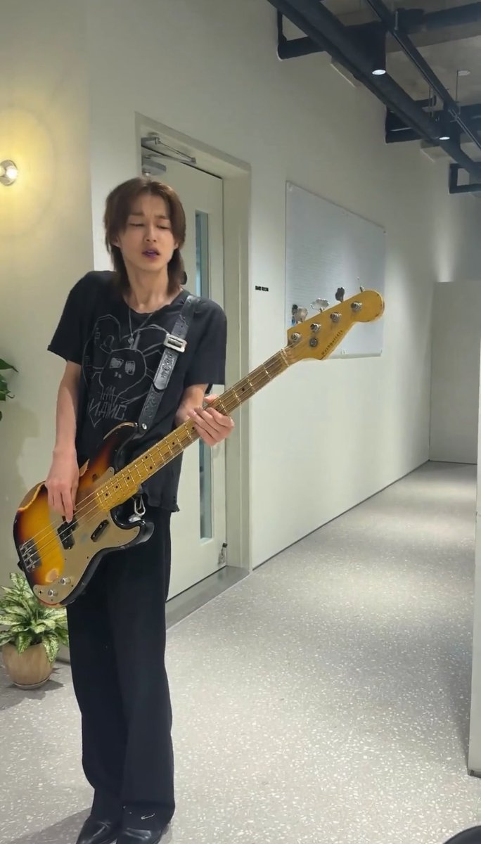 keiddten's tweet photo. 와 진짜 조롱수준미챳다 https://t.co/A0r6xBtrZz