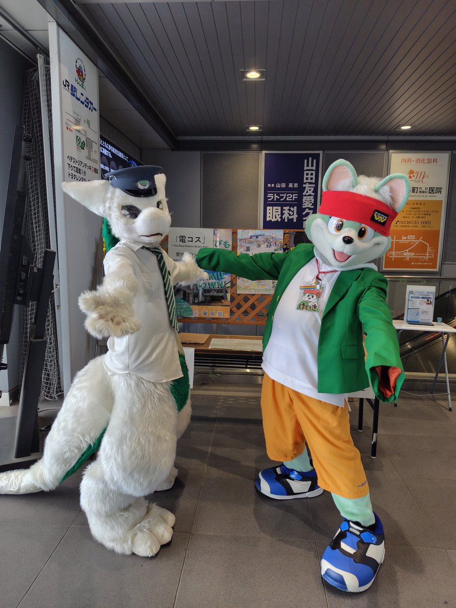 nenzakick's tweet photo. ネクさん @AZUMADRAGONS とこのリューゲルさんと！めっちゃピシッとしてはるので、慶紀も思わず背筋が…まって、めっちゃ細っ！慶紀が太いのが目立ってしまう！(´;ω;｀)。お写真ありがとうございました！
#電コス #スタコス #いわき駅 https://t.co/xdULll4QRI