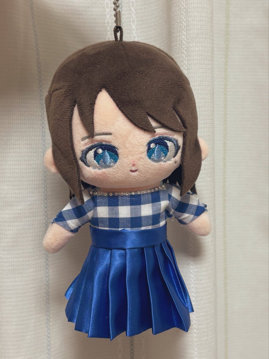mi1202mga's tweet photo. 唯一出来そうだった衣装！！
難しかった侮ってた
小学校の不本意手芸部時代が役に立ったようです
所々から糸出てるし腕がぱつぱつだけどそれなりに満足🥰✨️
野外連れてくぞ💃 https://t.co/Ptr09ZE9SN