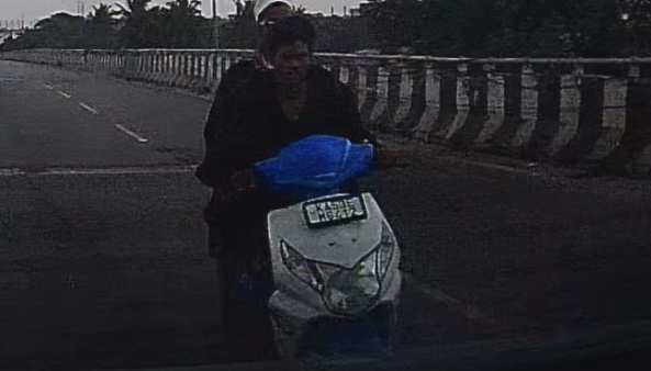 harshityadav95's tweet photo. @blrcitytraffic @3rdEyeDude @btppubliceye @KRPURATRAFFIC https://t.co/K2IHW8JV7p