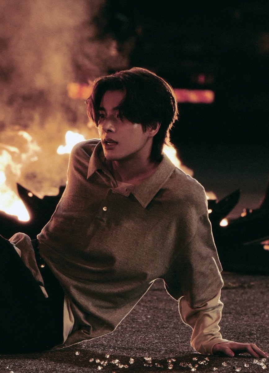 jayoon02's tweet photo. 심재윤을 숭배합니다 https://t.co/37EQ7BkCno
