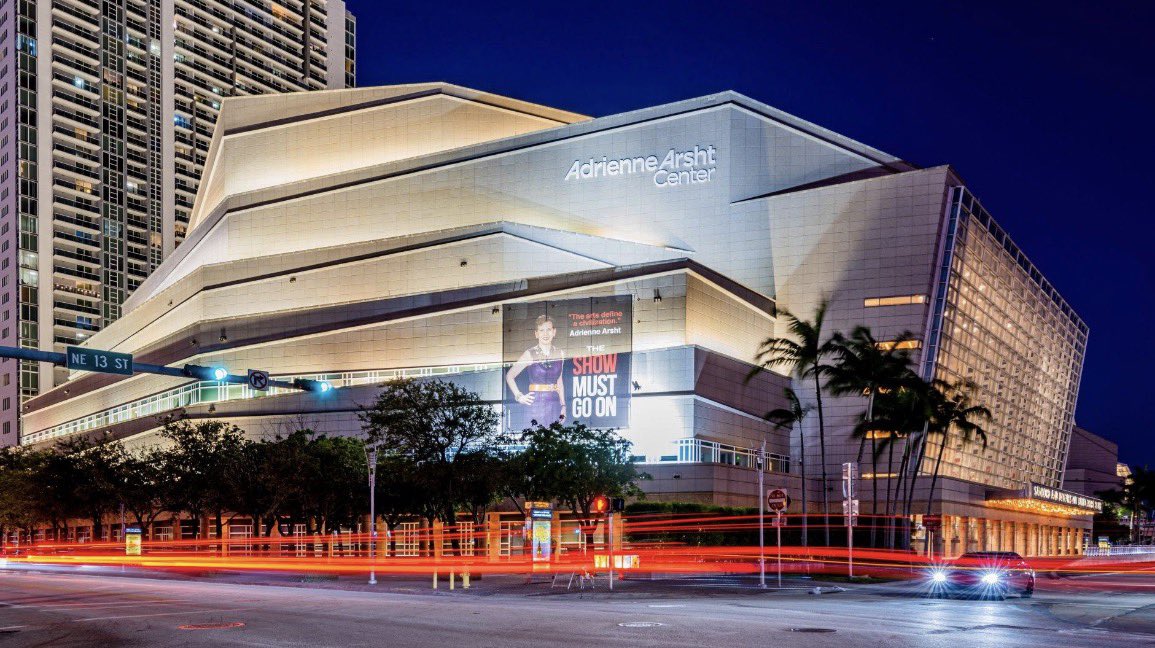 LoopDrone's tweet photo. 4/4 — ARSHT CENTER / BISCAYNE 🤯

This might be the clearest match of all.

The leaked footage shows a “Galina B… Opera House” beside the Vice City Arts Center, mirroring Miami’s real Ziff Ballet Opera House + Adrienne Arsht Center on Biscayne Blvd.

#GTA6 #GTAVI #CyberLeek https://t.co/EIUQMb9Zww