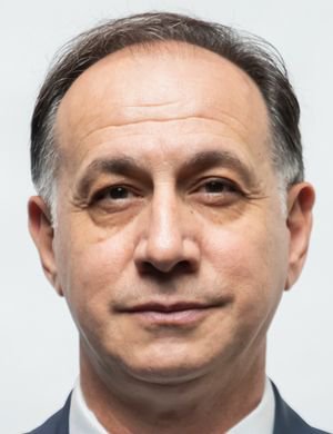 IliverKahn's tweet photo. Serdal Adalı: "TFF, bana göre MHK başkanını görevden alamıyor. "

Alamıyor demek almak istiyor ama birileri bahis sitesine üyeligi olan Ferhat Gündoğdu'yu koruyor demek. 

Destekçisi kim? Ülke futbolu batarken istifa etmesini engelleyen kim ? 

#ferhatgündoğdui̇stifa https://t.co/z3bYw7KqLx