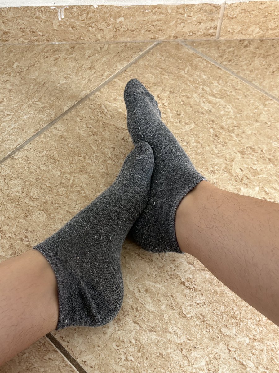 complettto's tweet photo. who wanna sniff those socks? 🤢 dm me!

feet feetcontent footfetish socks selling feet pictures https://t.co/Y4zrJTfRaO