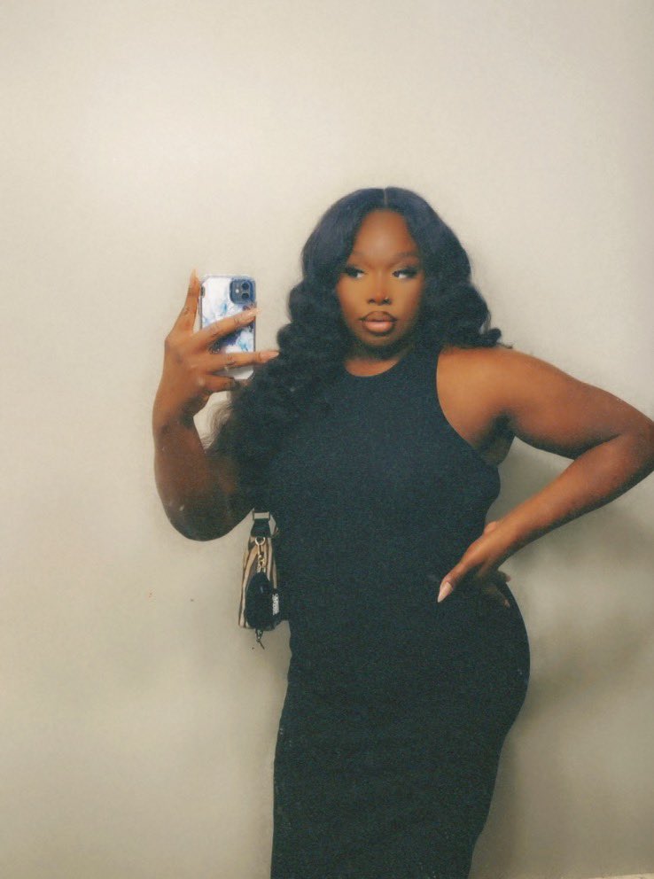 QuxxnStella's tweet photo. These TRANS are getting outta hand⁉️
NO WAY SHE GOT A DICK🍆🫣
#trans #ts #atl #atlanta #tsbbc #bbc #ebony #transbbc https://t.co/U6DejBwlc2