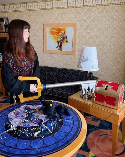 UniversalQuacks's tweet photo. You can really tell who isn’t familiar with Disney’s theme park game. Iger hated anything he didn’t create himself so it only saw representation in Japan including one of the most expensive Disney hotel suites to exist. https://t.co/TDQhctItoj