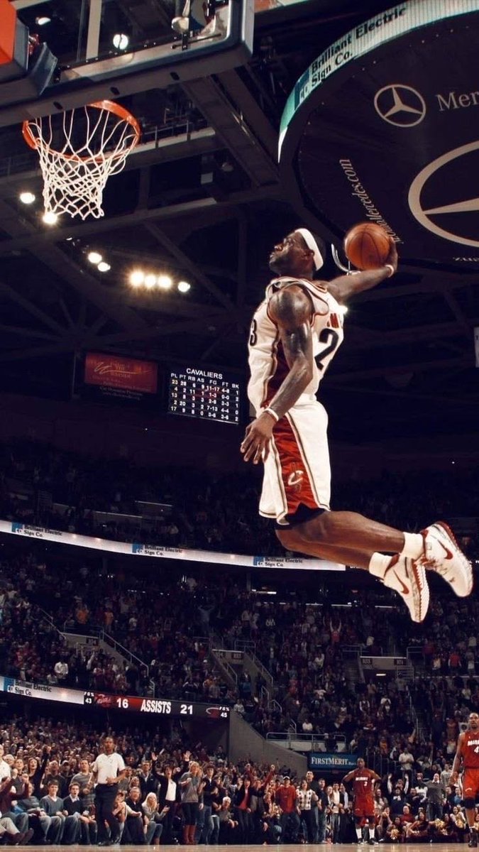 THE4THQTR1's tweet photo. From Akron to the world. 👑

Before the championships. Before the records. Before the GOAT debates.

LEBRON JAMES. CLEVELAND. THE BEGINNING. https://t.co/nzHPFkECFf
