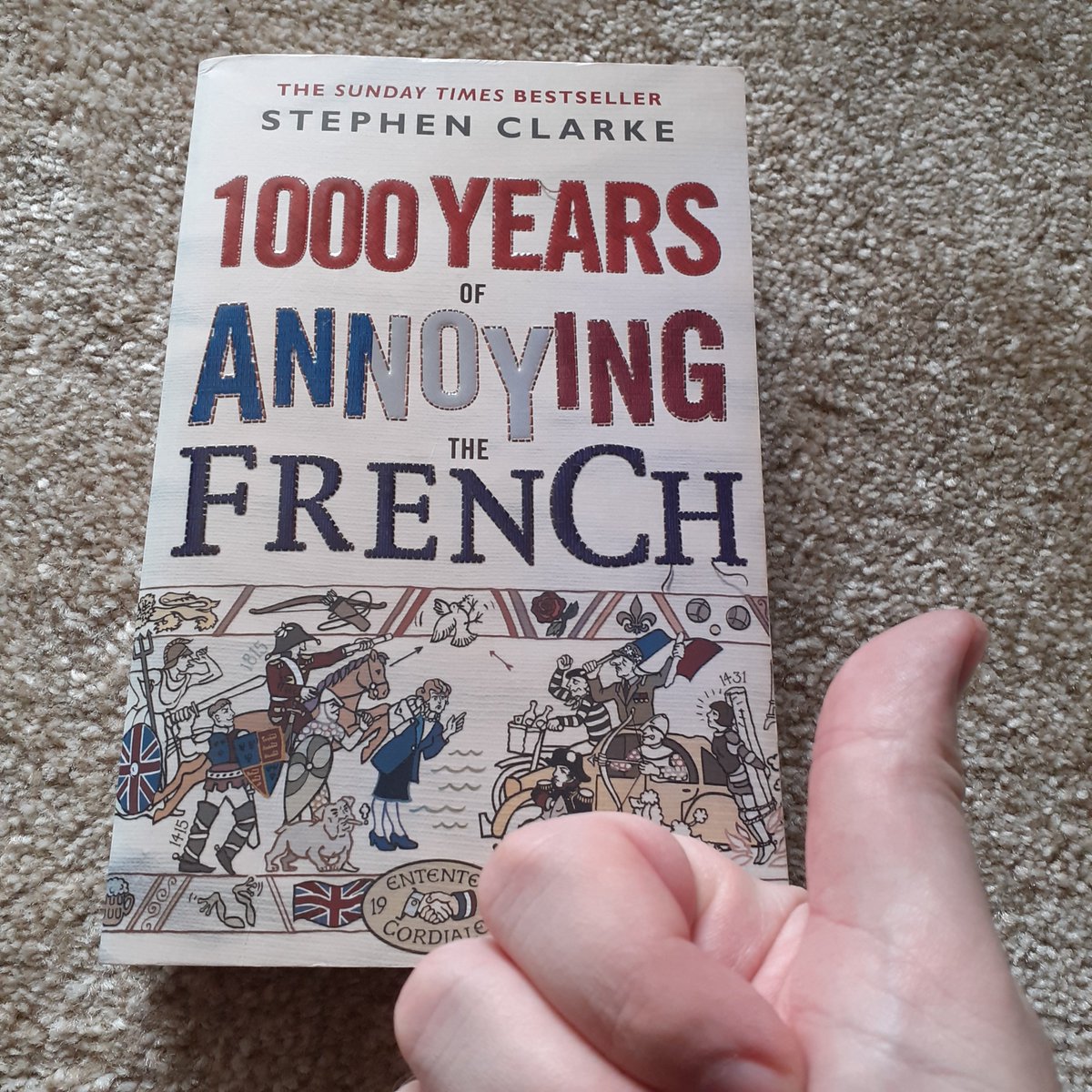 CoolTipst32001's tweet photo. Another good book find from town this afternoon. I couldn't resist picking this up 😆😆👌 https://t.co/ASjVM0ZfCo