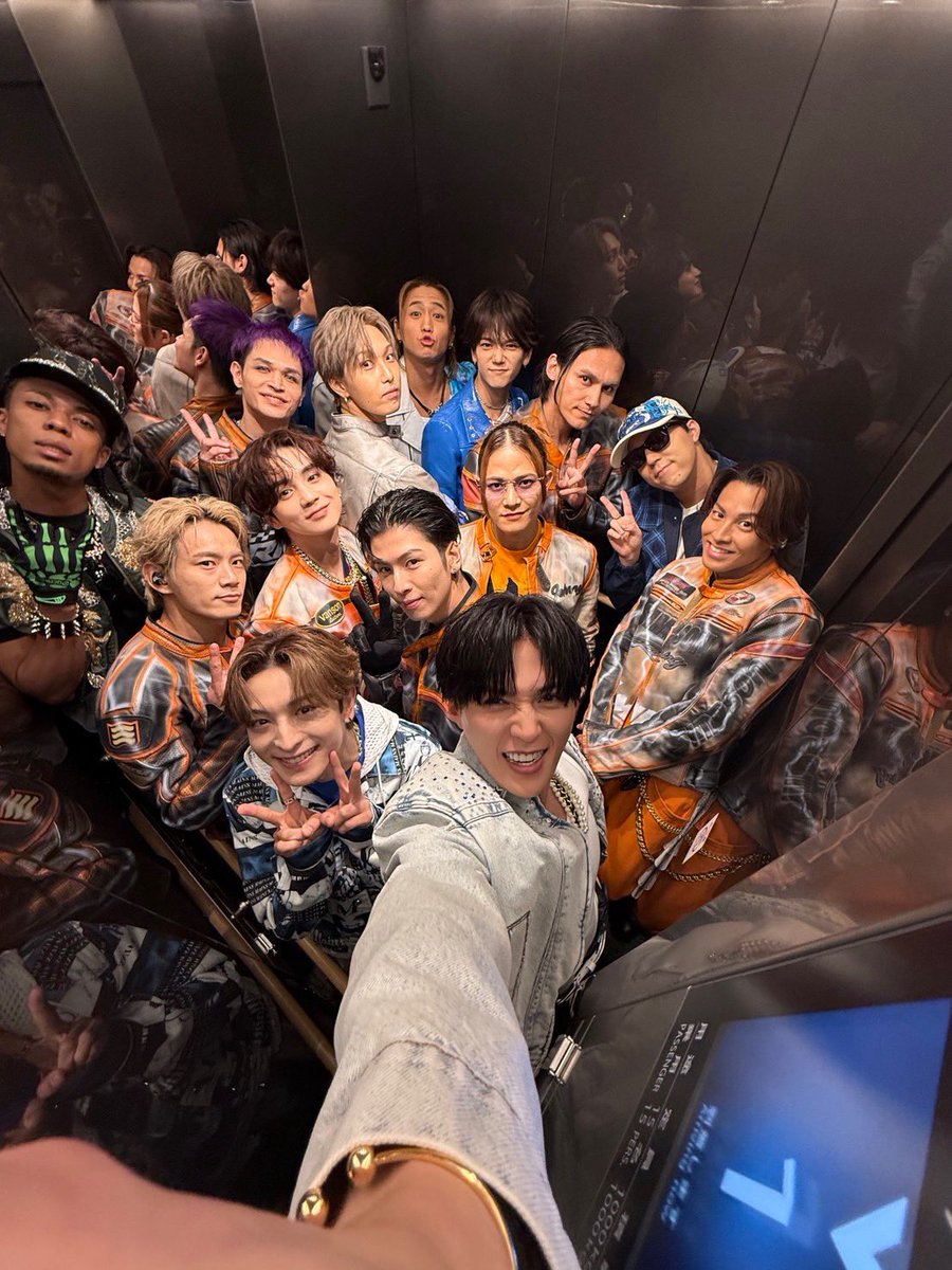 yuseiyagi_YY's tweet photo. BOT４日間ありがとうございました！！
色々なシリーズが撮れました
共有共有📱

こうして合同でするBOTのエンタメ
めちゃくちゃ良いですよね
超楽しかったです
皆さんありがとうございました！！
引き続きお楽しみに🪄

ゆせ https://t.co/LbpyqWnCDo