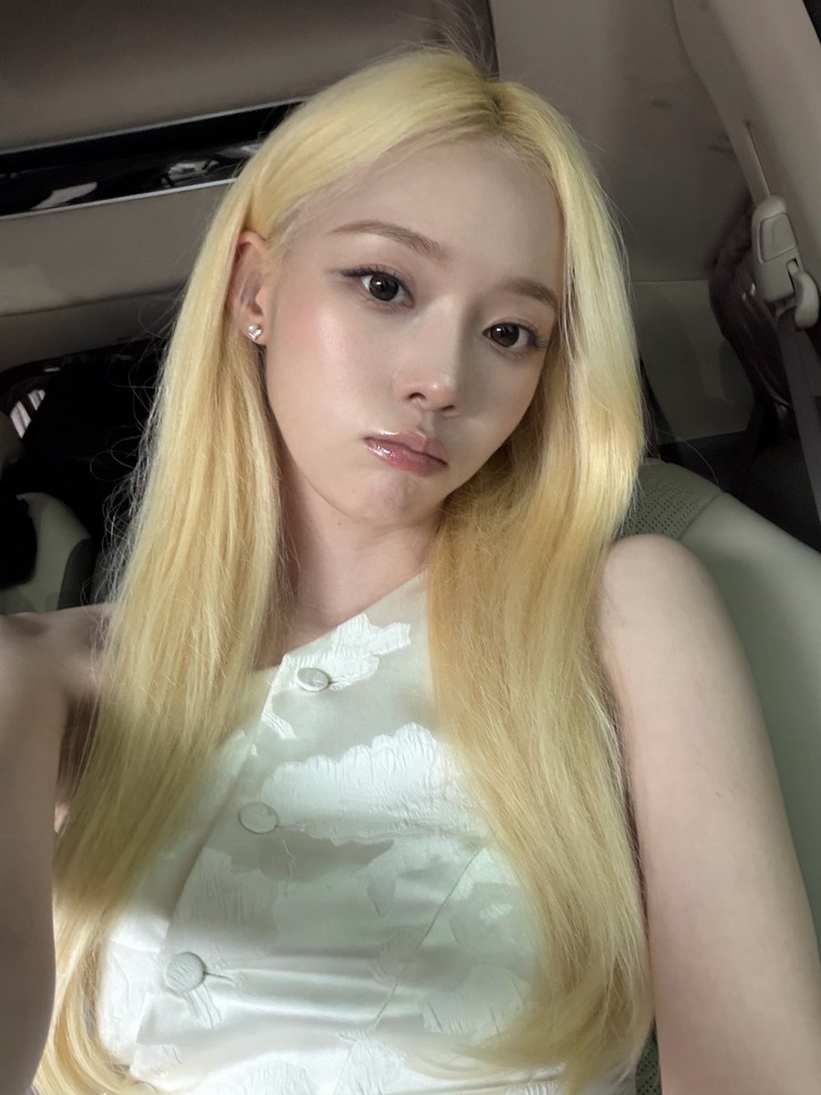joyminjeong's tweet photo. literally her biological daughter https://t.co/NSCMQmr6r1