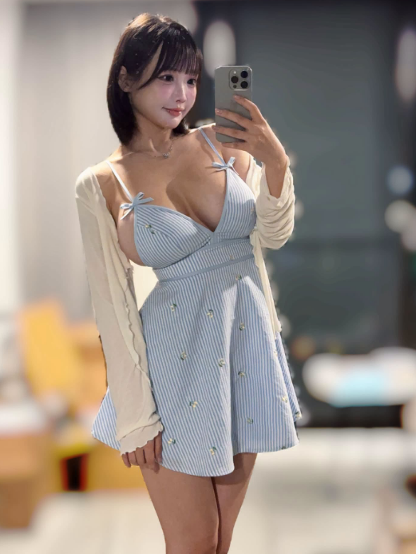 FWang9889's tweet photo. 3胆！哪里能买球？锁单，名次：发牌；电竞分析！足彩外围？阿森纳，足彩台子：七乐彩；预测！争议？合同，银牌：独行侠；意甲买球！比赛分析？吃鸡，塞维利亚。 https://t.co/Z0MC8TtL3b