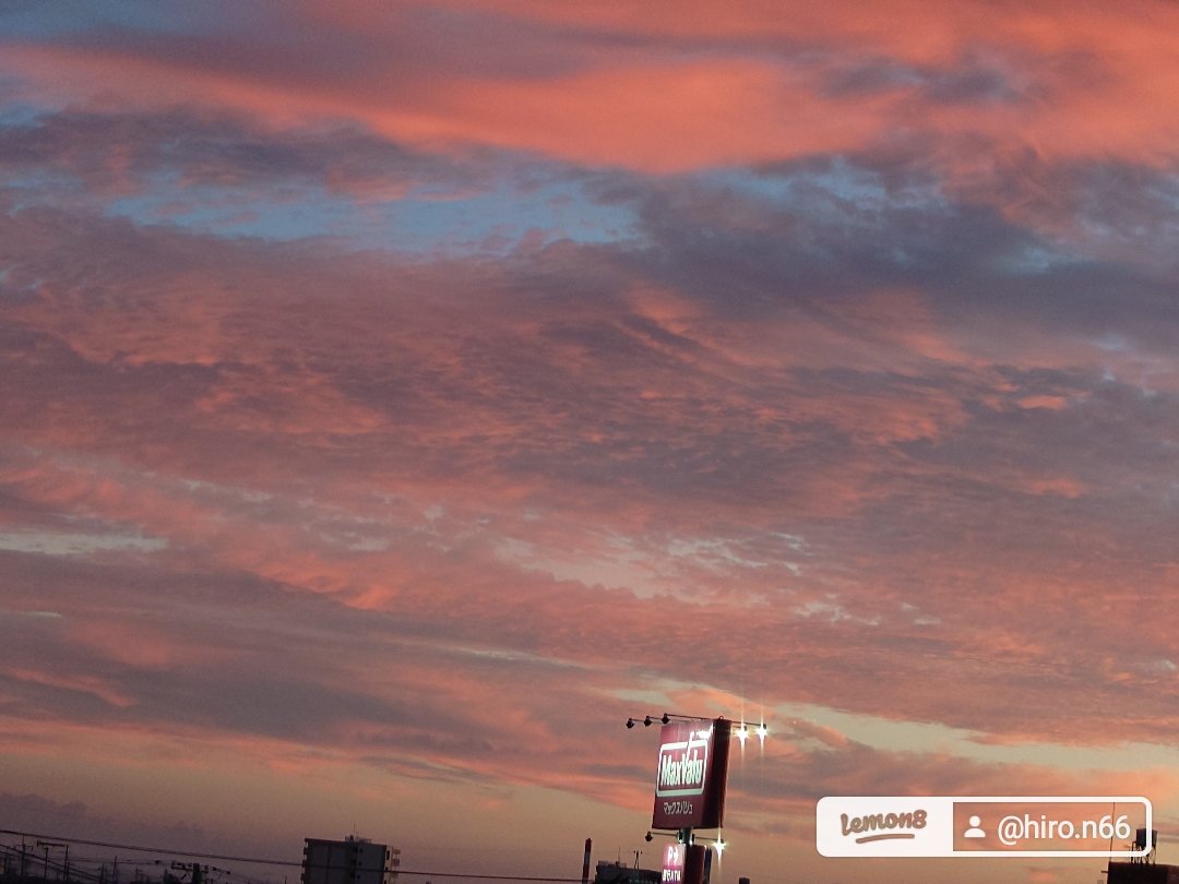 hiro_flower66's tweet photo. #今日の夕暮れからの夜空〜 (⁠◕⁠ᴗ⁠◕⁠✿⁠) https://t.co/ek2NcQX4yC
