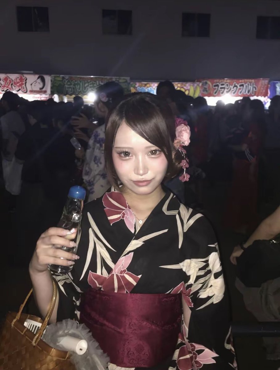 Nene03124's tweet photo. バズった動画の写真(*´˘`*)♡ https://t.co/PfIciTGmQt