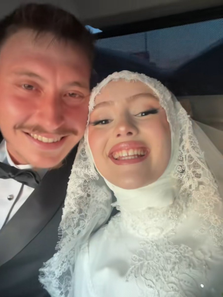 Iamiremology's tweet photo. Hayattaki tek arzusu biz olacak oğlanla inşallah 😍 https://t.co/JAx2fJxmbJ