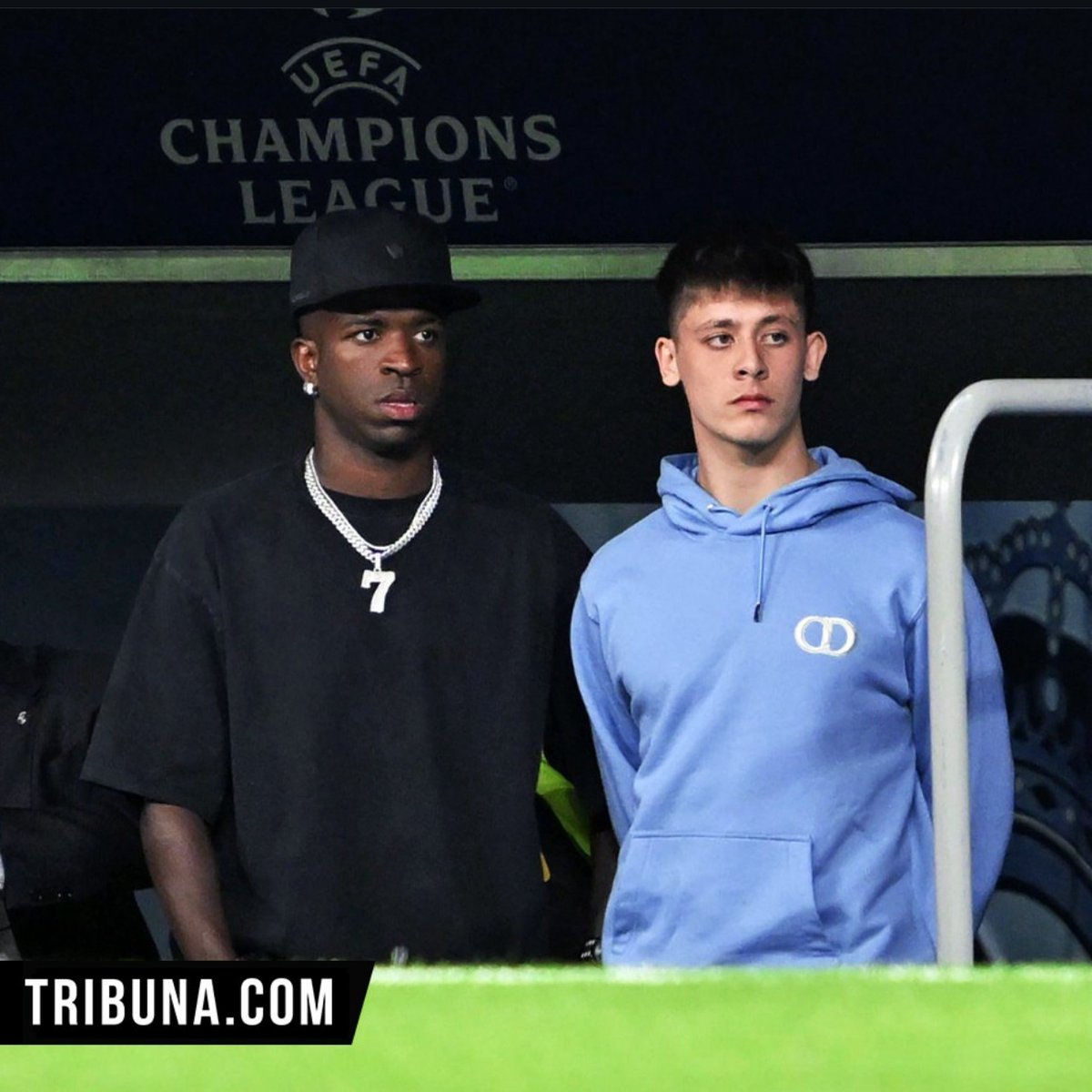 Deezyagain_'s tweet photo. 🗣️ Arda Guler : “I didn’t pass the ball to Vini because i thought it was Jason Derulo that has appeared on the pitch https://t.co/TyQViWqftv