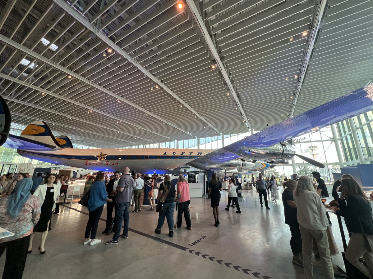 skypak's tweet photo. Business is built between people. At the Lufthansa Group Roadshow, we exchanged perspectives and explored the changing world of business travel.

Discover the full story: https://t.co/7TF9FktTkH

#LufthansaGroupRoadshow #LufthansaGroup #ConnectAndExplore #BusinessTravel #Skypak https://t.co/RmcgRR9xNg