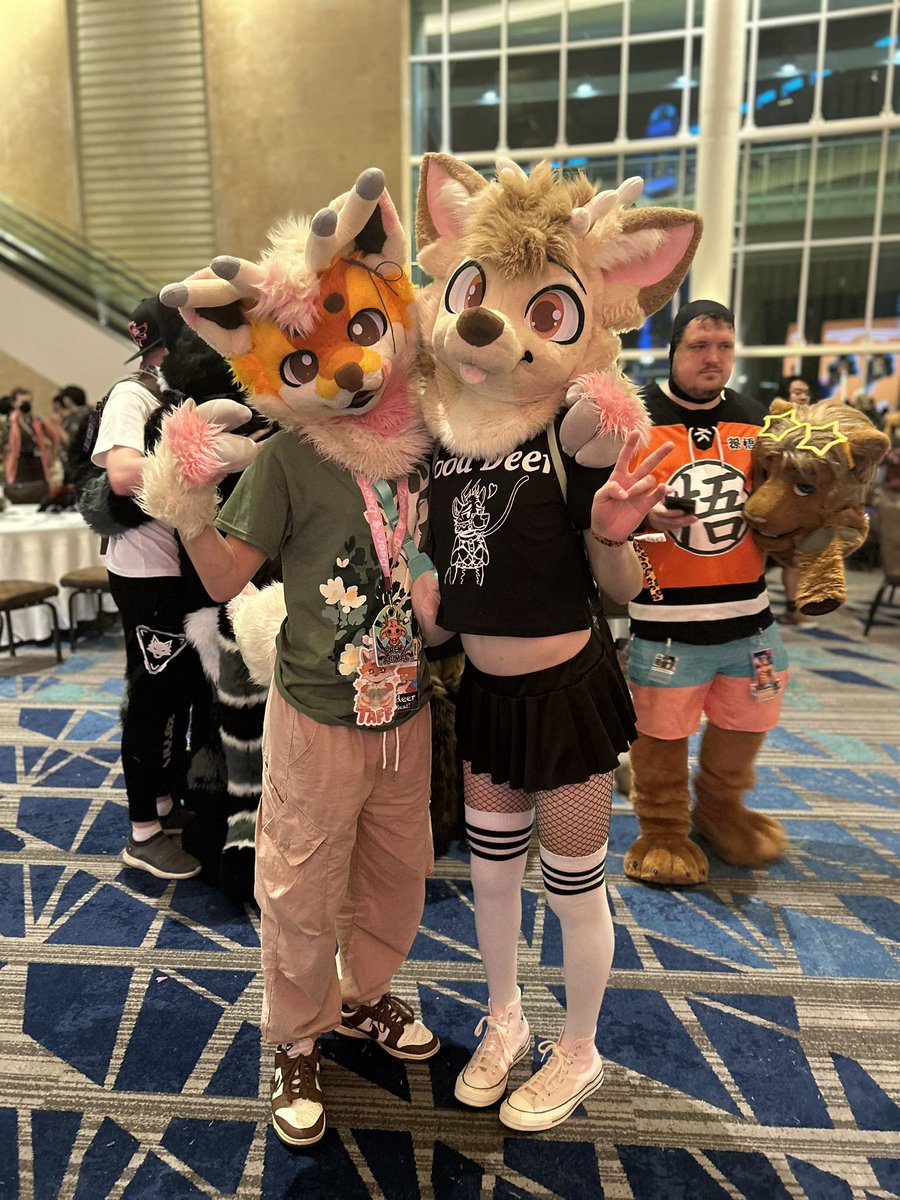 TaffTea's tweet photo. Sharing the gay fuzzies >:3 https://t.co/17B3VkWQKq