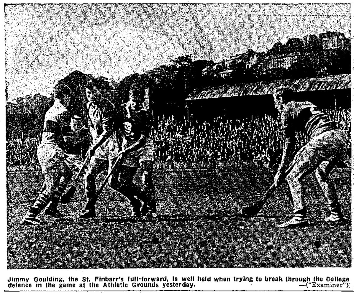 SportsHistory26's tweet photo. On this day in 1962 @ucc_gaa and @the_Barrs clashed in the Semi-Final of the @OfficialCorkGAA County Senior Hurling Championship at the Cork Athletic Grounds…

#sportingmemories #ucc #hurling #gaa #cork https://t.co/4g50Dx7pkd