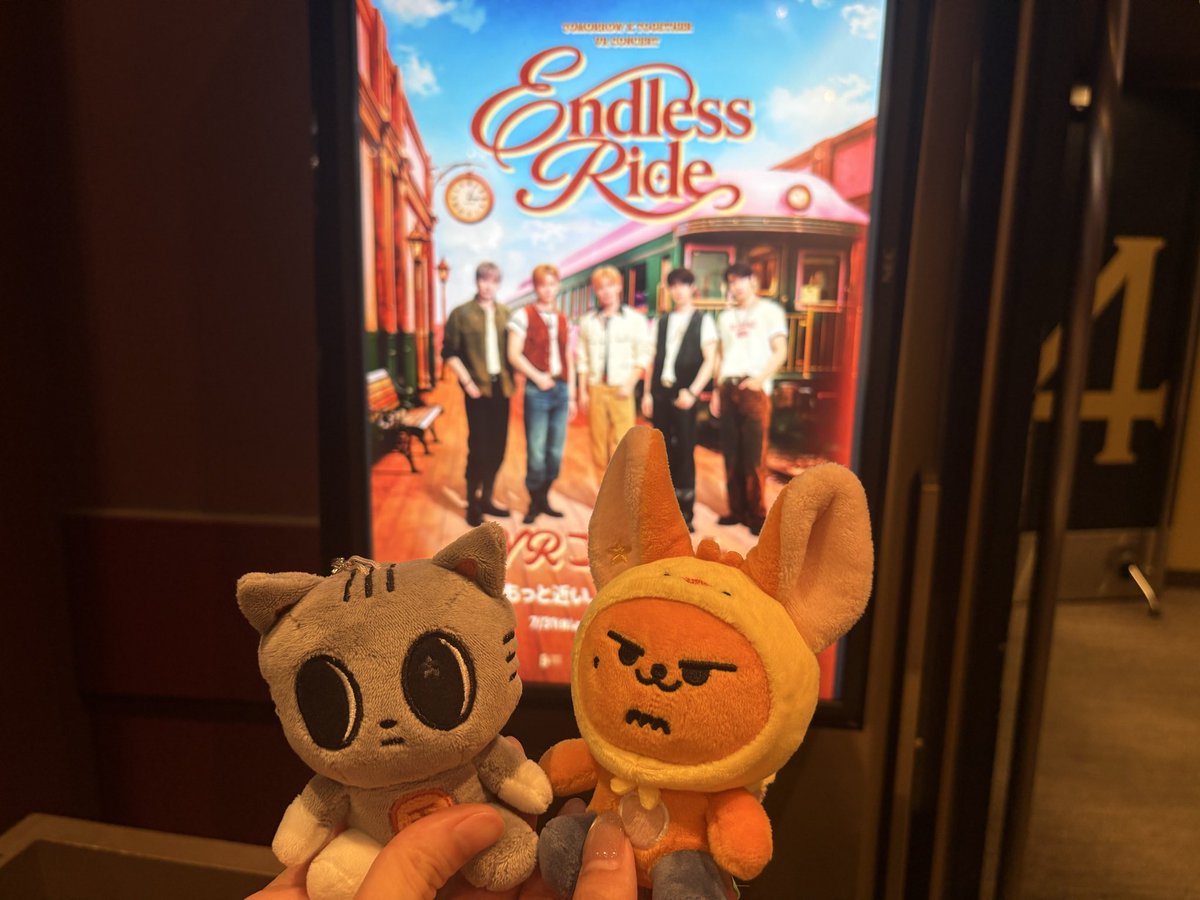 MK091339's tweet photo. るーちゃんと念願のVR🎬
みんなが言ってたように想像以上に近くてやばかった🥺💕💕 https://t.co/iLjYza5o3I