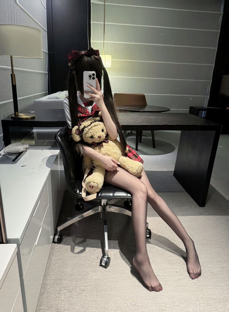 naixjyaa's tweet photo. 哥哥你的世界少了我真的没关系吗 https://t.co/eboxLIj52w
