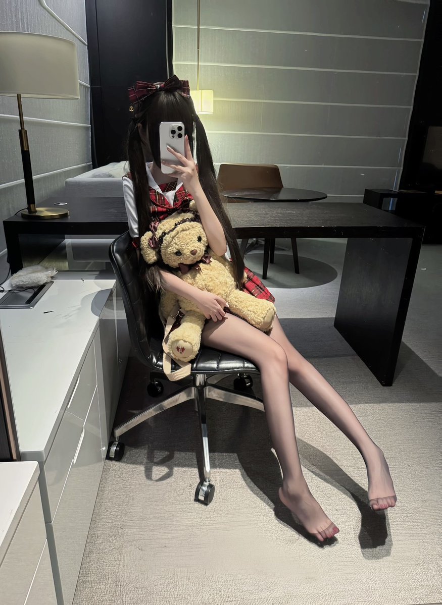 naixjyaa's tweet photo. 哥哥你的世界少了我真的没关系吗 https://t.co/eboxLIj52w