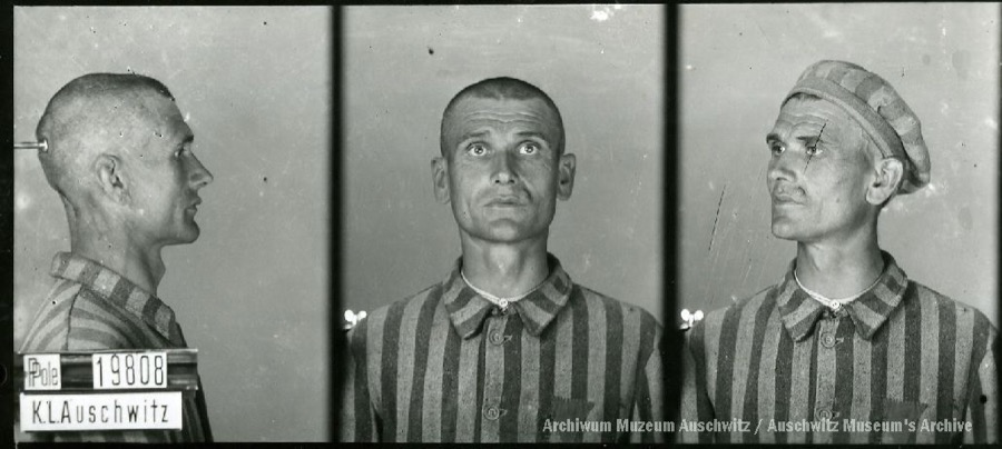 AuschwitzMuseum's tweet photo. 26 August 1902 | Pole Stefan Komik was born in Ulanów. A bank clerk.

In #Auschwitz from 30 July 1941.
No. 19808
He perished in the camp on 4 December 1941. https://t.co/WDlwqSwaFm