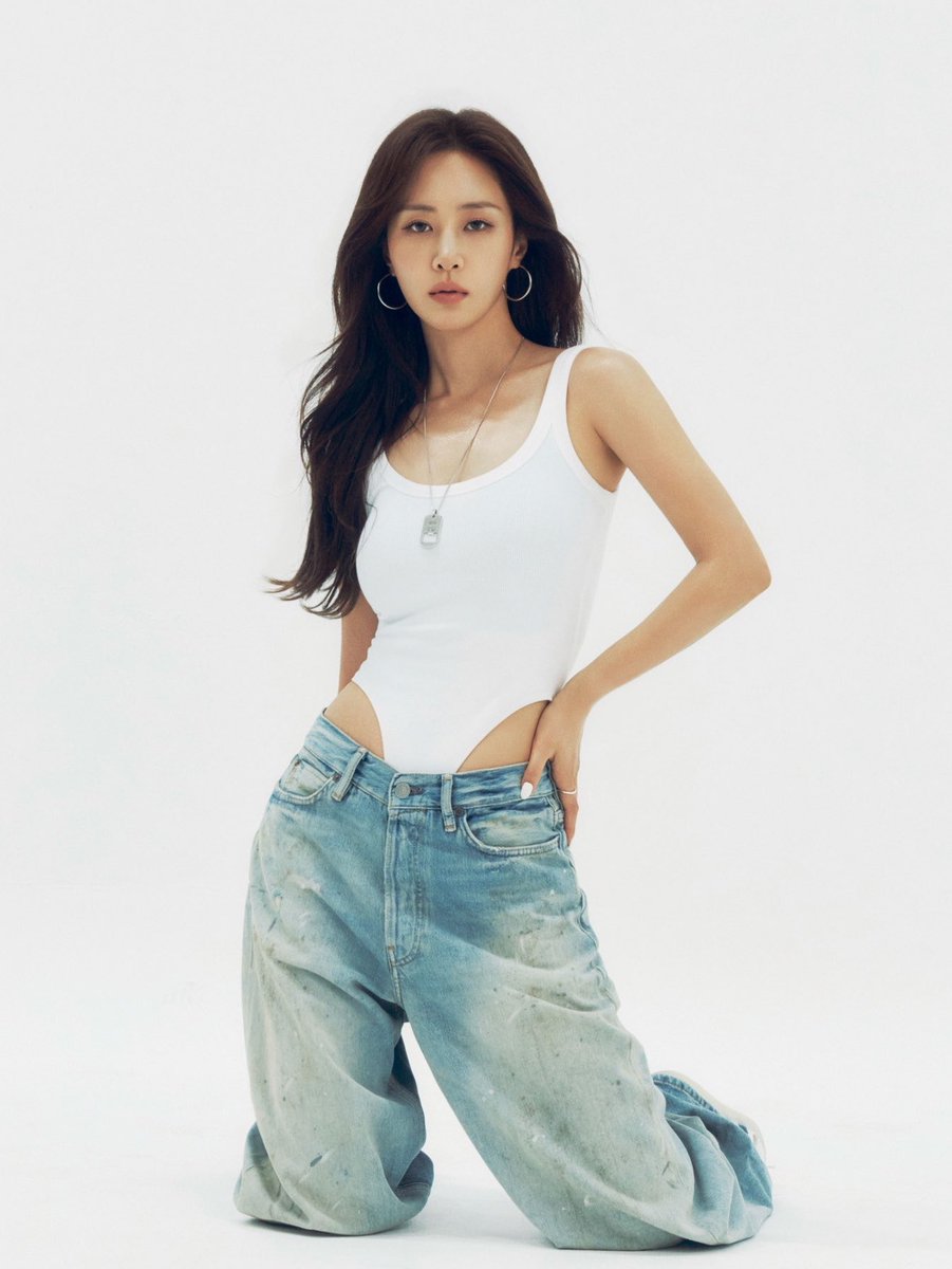 okwnkyr's tweet photo. 이 사이에 17년이 있다네요 https://t.co/N7ZSd10sW8