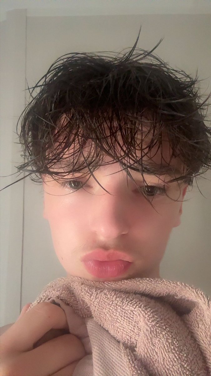 kayerrr1ic's tweet photo. hi…
#nsfwtwtًً #twink #gay #femboy https://t.co/QUJhDcPb6y