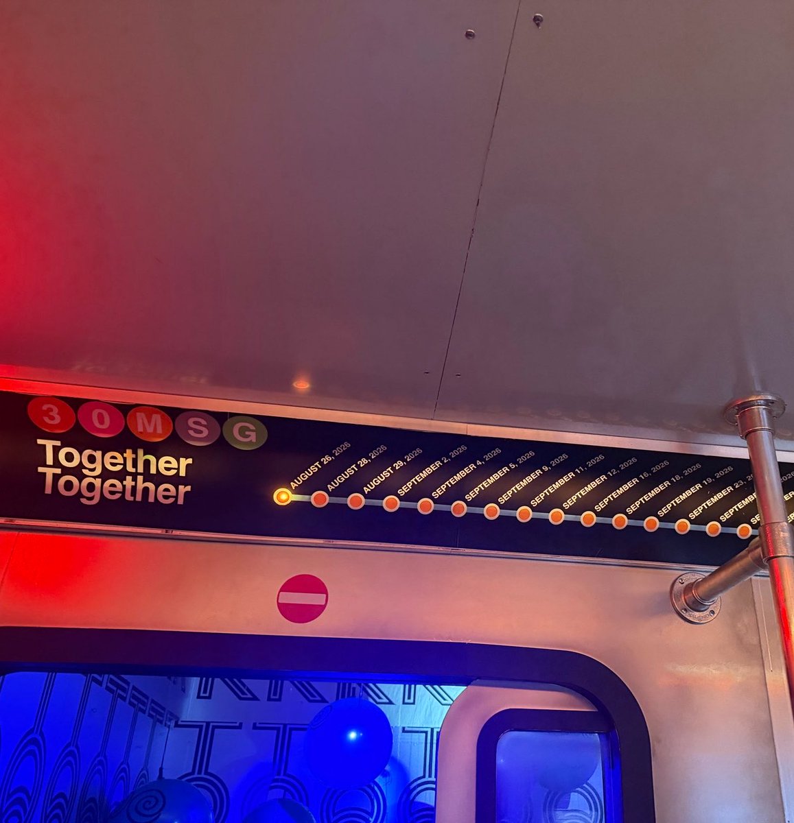 hsdtogethertour's tweet photo. A look at the inside of the Together Together popup in NYC! (via @djosgolden) https://t.co/3BsTh9mxMO