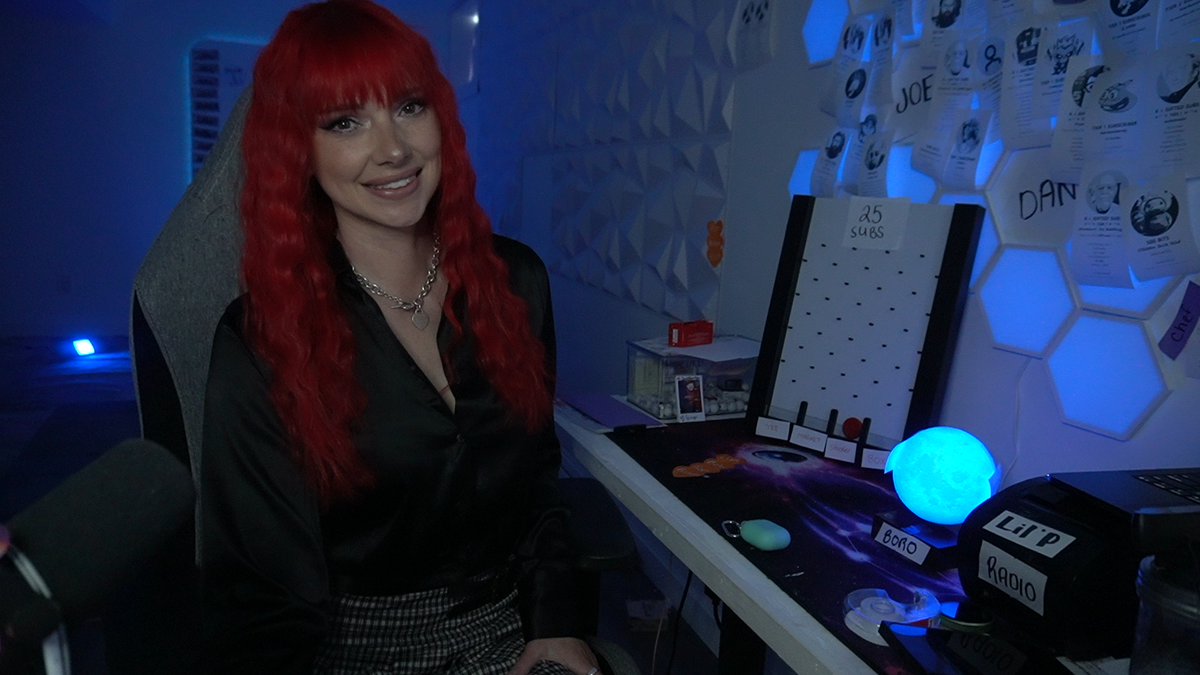 gingrbredbeauty's tweet photo. It’s Wacky Wednesday, which means once again I’ve willingly handed chat entirely too much power. Weekly Scavenger Hunt is BACK. @ViewerAttack is ACTIVE. @TangiaCo Fire Sale is LIVE. Come hang out at the #GSpot, cause some chaos, and let’s get through this humpday together! #live on #twitch in 15
https://t.co/TD5hZD1NxP
#repost for tomorrow's #giveaway!
