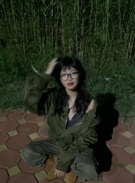 cattuong2hand's tweet photo. Đi bão ăn mừng VN vô địch, ai gạ là public lun https://t.co/QGNFjeFaLp