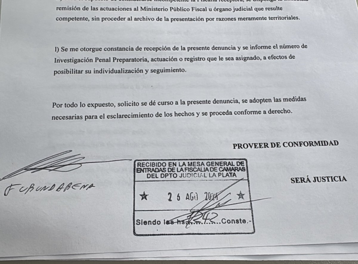 leafurunok's tweet photo. Me acabo de hacer presente en el ministerio público de La Plata, para denunciar a la senadora @MalenaGalmarini por sus irregulares viajes millonarios al caribe!! Los voy a mantener informados sobre el avance de dicha causa, la cual ya se encuentra radicada en la UFI N•2 https://t.co/U6UAb6cgO8