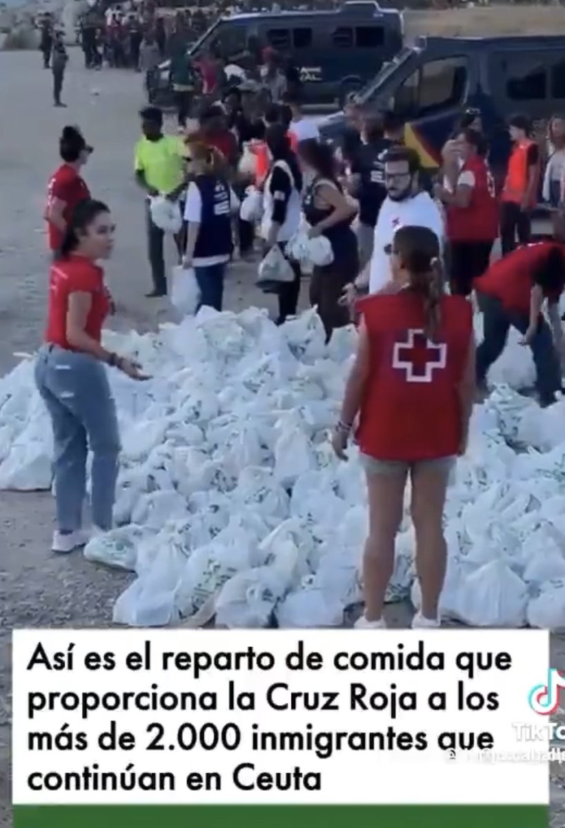 Gol_de_Iniesta's tweet photo. Recordad y no olvidéis nunca el no donar nada a la Cruz Roja. Son cómplices de la invasión. https://t.co/mGsGpcQRkf