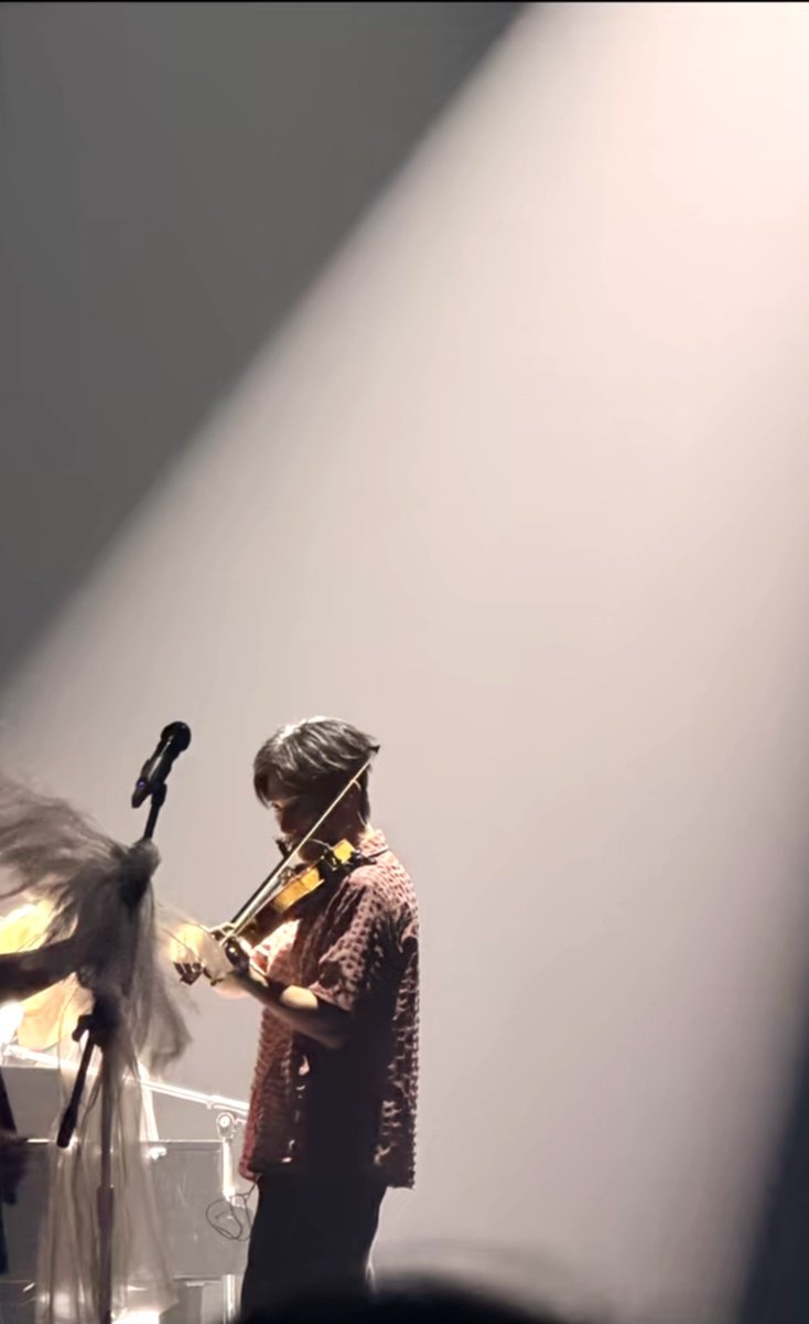 K_kratay1's tweet photo. 🎹🎻

#HeChangxi #HeYanzhao #XiZhao https://t.co/9xDPL1slpG