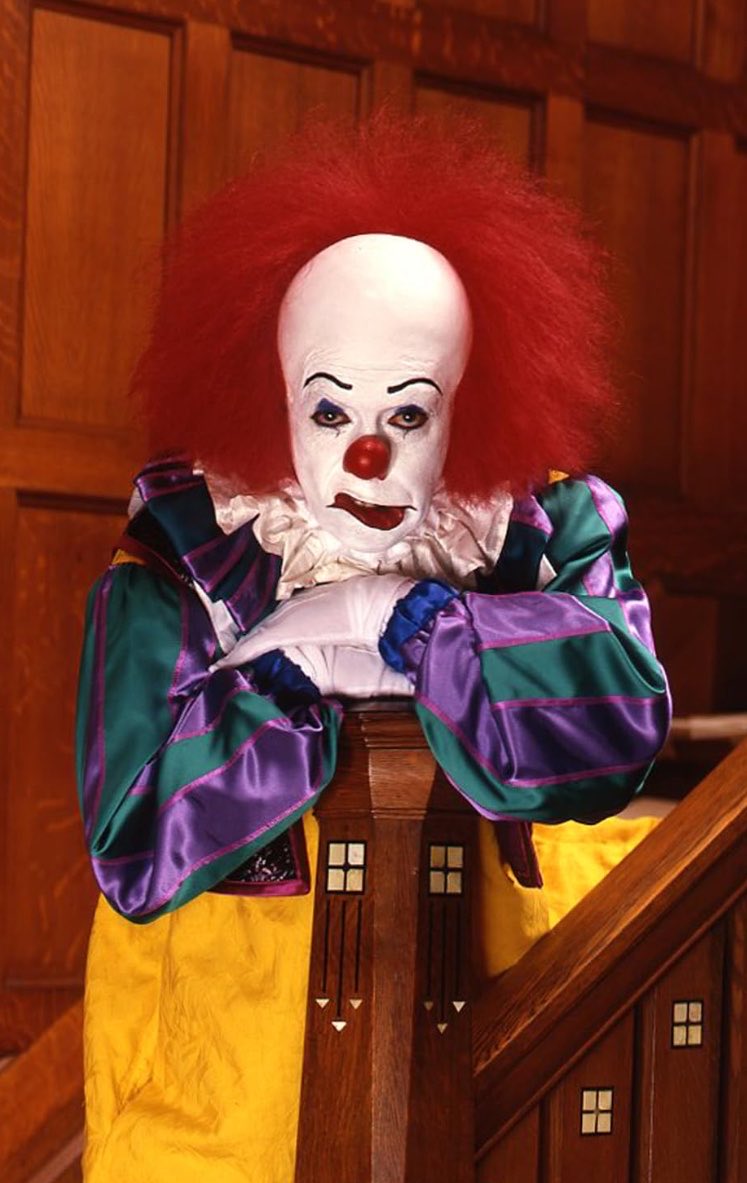 FrenziedChloe's tweet photo. Tim Curry’s portrayal of Pennywise rightfully made him a horror icon and haunted my nightmares for years. Even as an adult there’s something about him that stops me in my tracks. RIP to a legend https://t.co/00kpLuLvqb