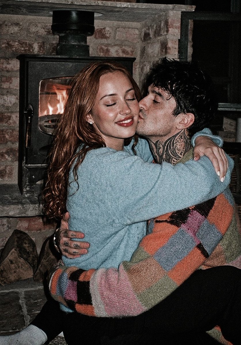 a_strobabe's tweet photo. 𐙚

     — Te amo de aquí al infinito 💗✨️

#fk #roleplay #freerol https://t.co/4s5IGOVrNJ