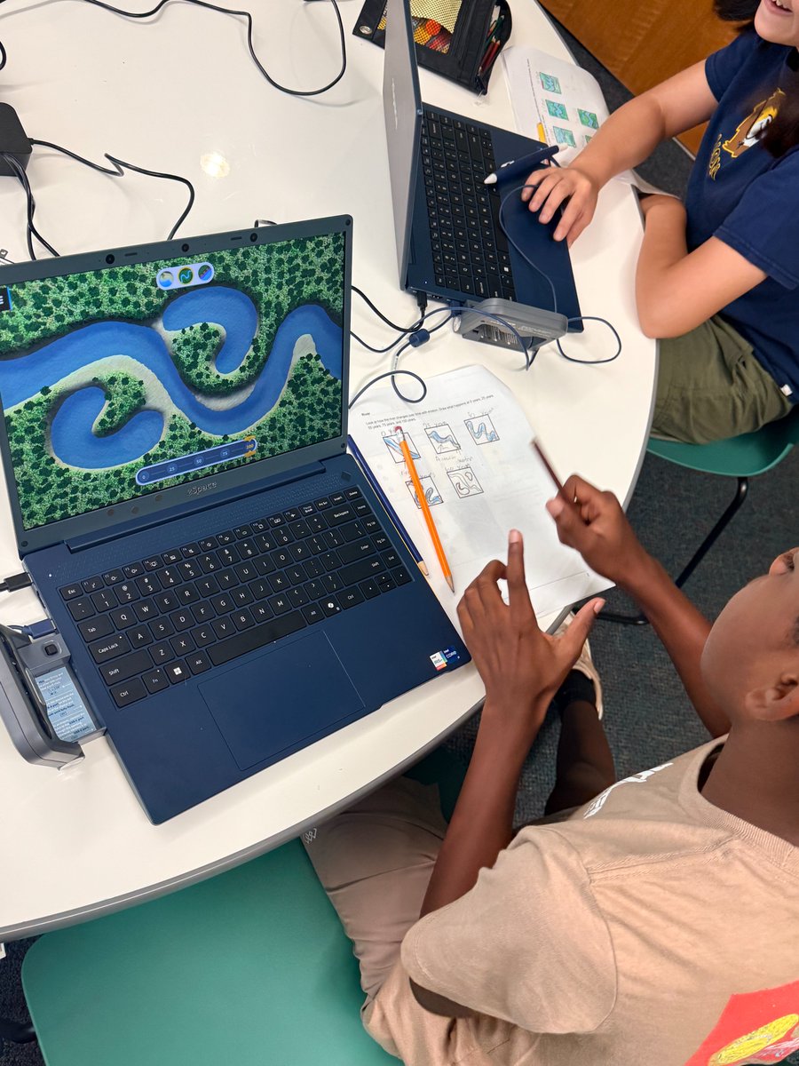 APSITMylecia's tweet photo. Application of learning in action! 🌎🔬 @APS_SPARK  5th graders used @zSpace to explore weathering and erosion, putting their knowledge into practice through an immersive investigation🏞️  @APSInstructTech @STEMbieda @apsitnatasha @DrJohnsonSPARK https://t.co/HxWXCcgfIq