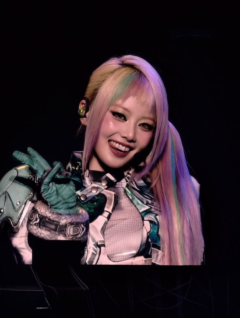 edsosud's tweet photo. 전광판 히나 모아모아 https://t.co/2vQ9MXzNcm
