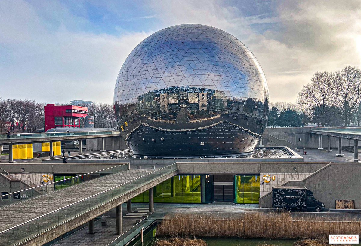 ismaDinter2's tweet photo. Je viens de réserver 2 places de cinéma pour regarder Avengers ENDGAME en IMAX dans ce truc. 

Je suis intrigué ça sera soit la meilleure séance de ma vie ou bien la pire. Y’aura pas d’entre 2 kskdkdkd https://t.co/jAoJuzsJ9N