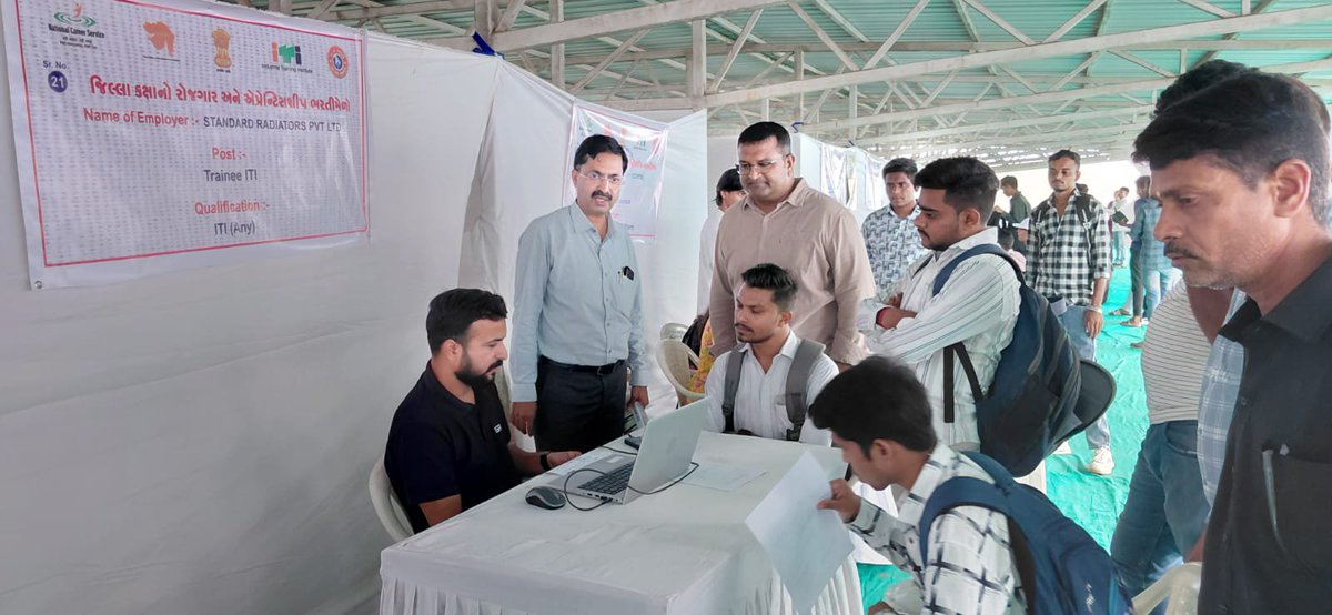 AlpeshkumarL's tweet photo. Job fair organised by office of the Assistant Director (employment)vadodara once 25th August 2026 at vadodara https://t.co/XnBfG500f9