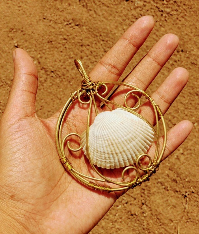aimanqureshiiii's tweet photo. Hi gxng imade this
(It's necklace charm) https://t.co/yZS2sFGP7a