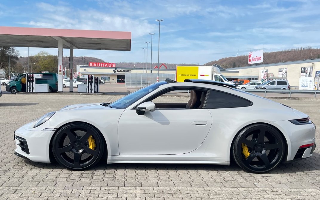 MikoH27624's tweet photo. Porsche 911 Urmodell
911-992S/SPORT https://t.co/KQP7gUlnQt