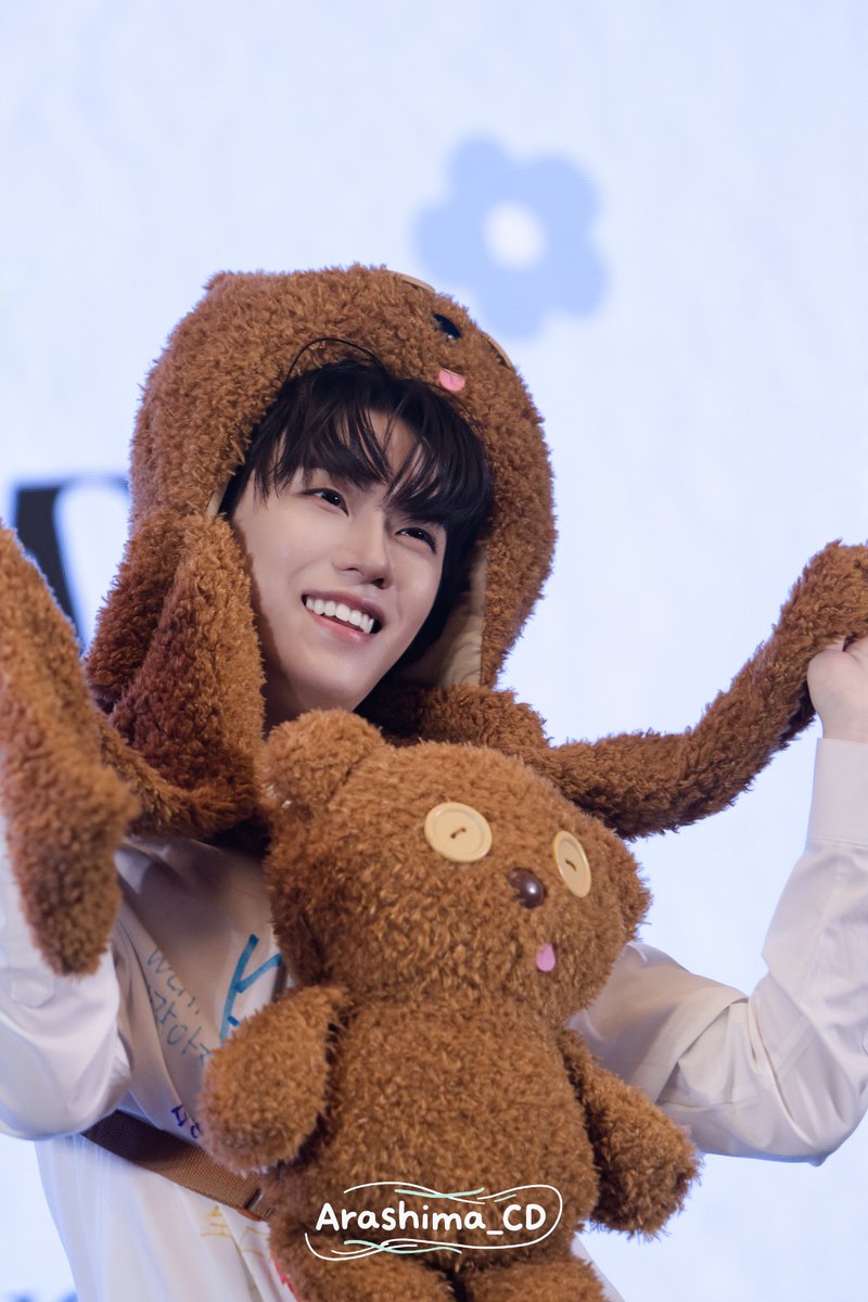 ArashimaCD's tweet photo. 260510 QingDao FM
곰귀 액션🐻

#금동현 #KEUMDONGHYUN
#クムドンヒョン #琴洞弦 https://t.co/gr6hDoFFhn