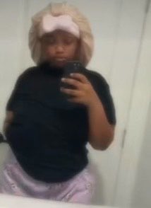 Waterpark_maya's tweet photo. Who paying for my nail appointment? Today $tootimaya #pytt #ebonyteen #Pytfraks #nail #fyp https://t.co/0GwIwfkNGQ