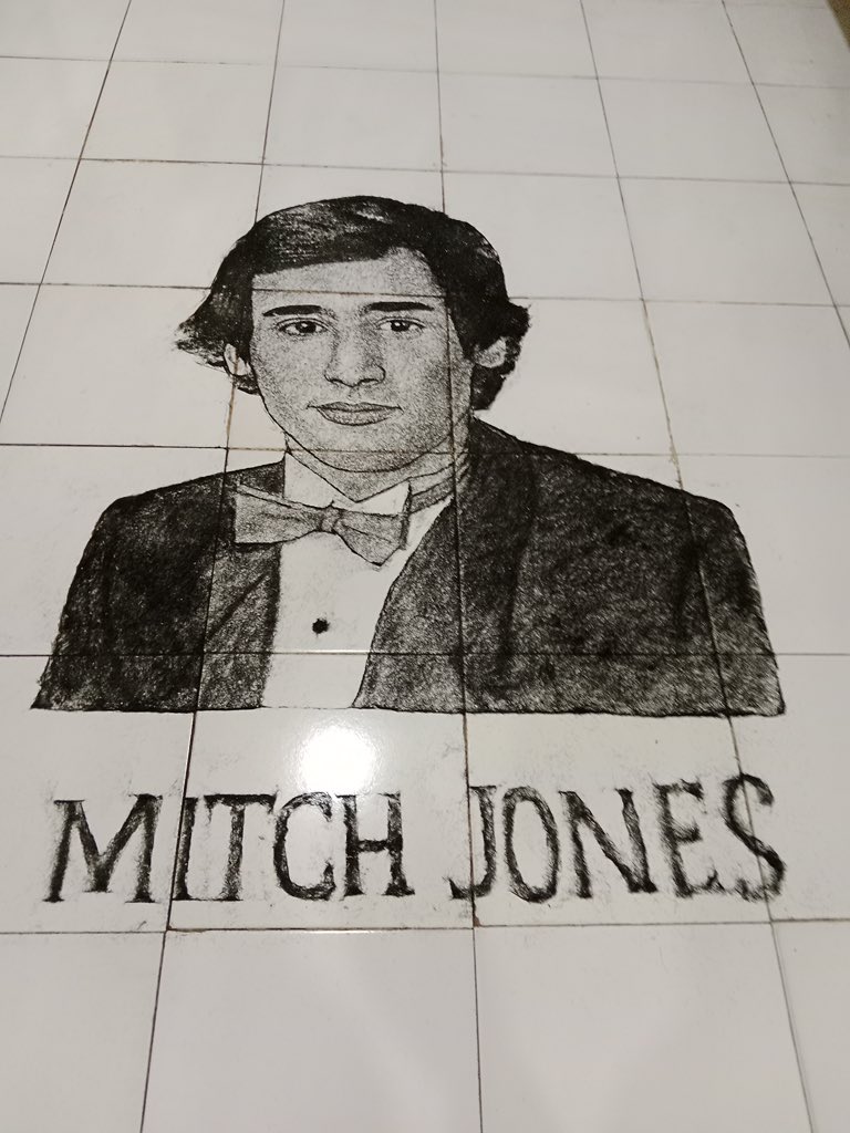 DwikyKyari's tweet photo. @MitchJonez I hope win and i made that spacial art from hair for you made 12 hours  thanks very much mitch🙏🏻🙏🏻

bc1qn07n8sj35ju5pty43djll8n47aztr4akgaf8hu https://t.co/DGgGfa2YWG