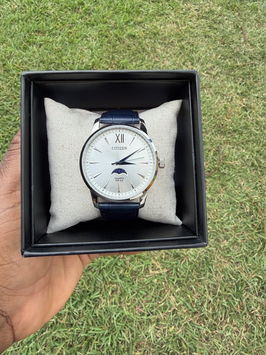 god_swayy's tweet photo. CITIZEN MOONPHASE QUARTZ 
BLUE LEATHER WATCH
🚨¢2700
☎️0242375533 https://t.co/cBPkQW1b4t
