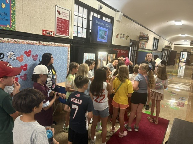wwrsd's tweet photo. Our Kindergarten and New Student Scavenger Hunt is off and running!  Thank you Fifth Graders and Berkeley PSO for making our annual event a success!  We will see you again on our first day of school next Wednesday, September 2. https://t.co/KZZnvbR2xW