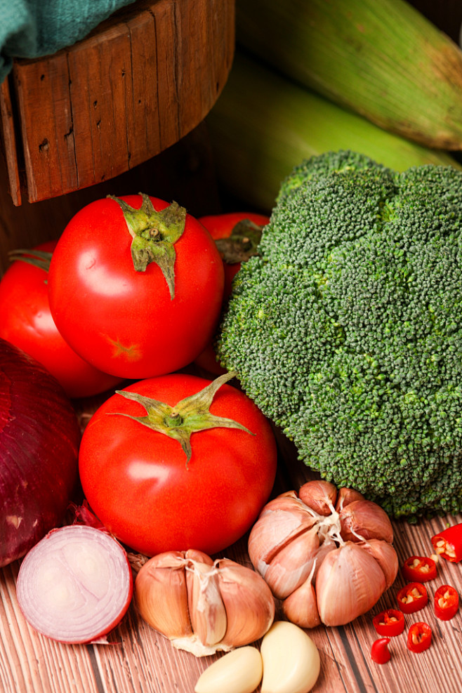 cool80223967136's tweet photo. [Need fresh veggies for this week’s meal prep Shop local farm stalls—crisp lettuce, ripe tomatoes u0026 fragrant herbs at half the price of grocery chains! ]， https://t.co/nT3VrcpAbk