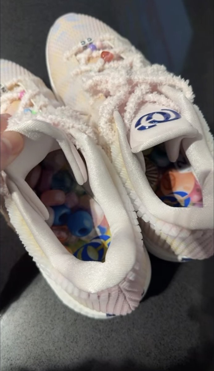 RaiZnSigmaZ34's tweet photo. These r sweeeeet! Waiting for the Bella’s! 🐶 https://t.co/tWwnIPa59f