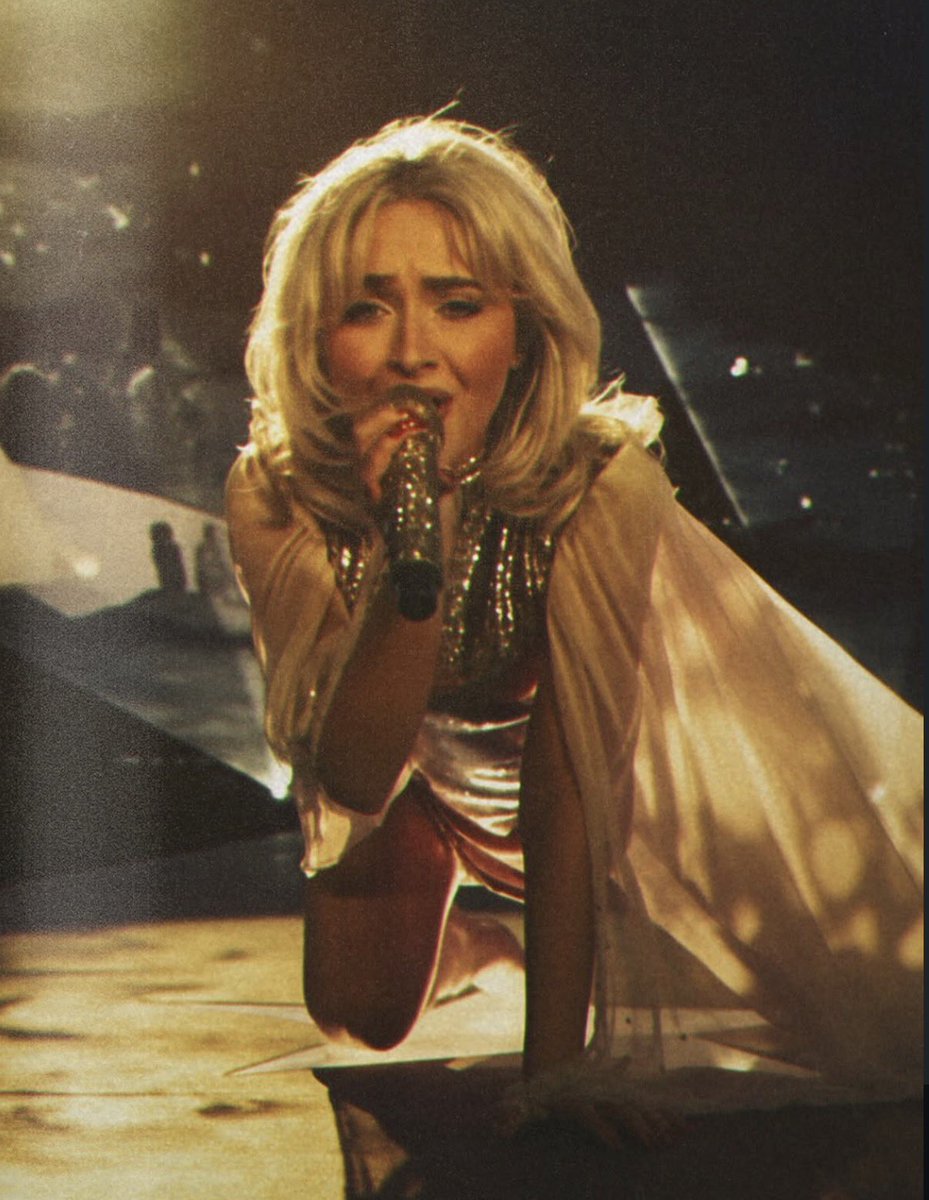 eternalsabrinas's tweet photo. these sabrinawood photos are insane https://t.co/0t6cutLO9A